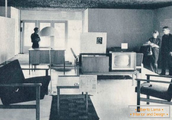 Stílusos szovjet bútorok az 50-60-as évek nappalijában