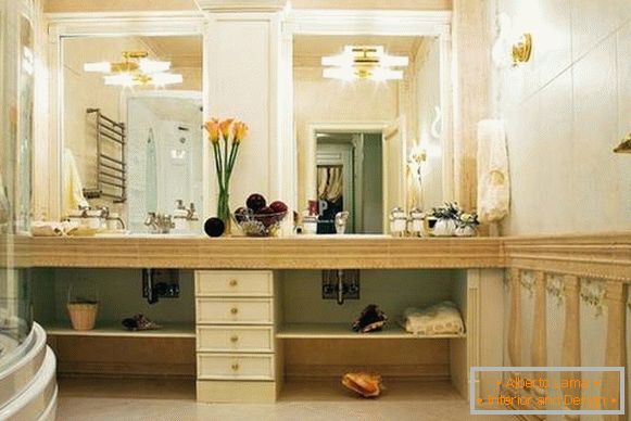 fali lámpa egy fürdőszobához klasszikus stílusban, fotó 28