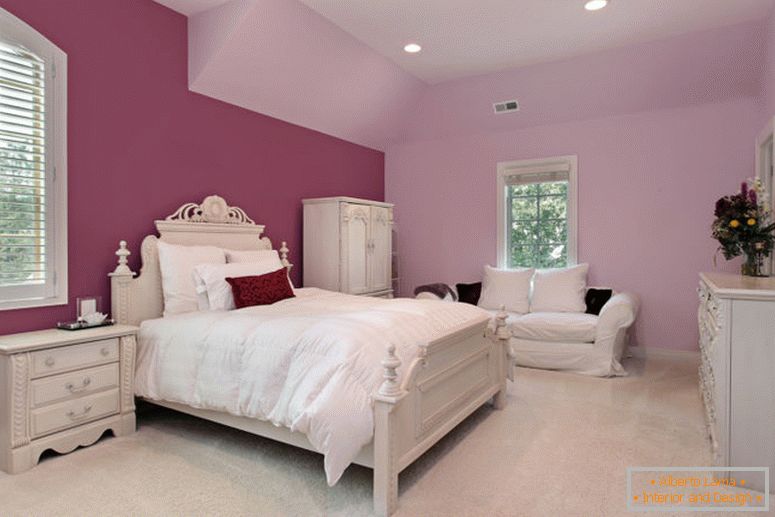 Lány rózsaszín hálószoba luxus külvárosi otthonban