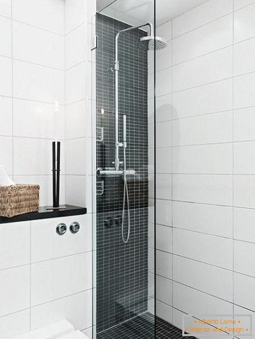 Fekete-fehér kontraszt a fürdőszoba kialakításában