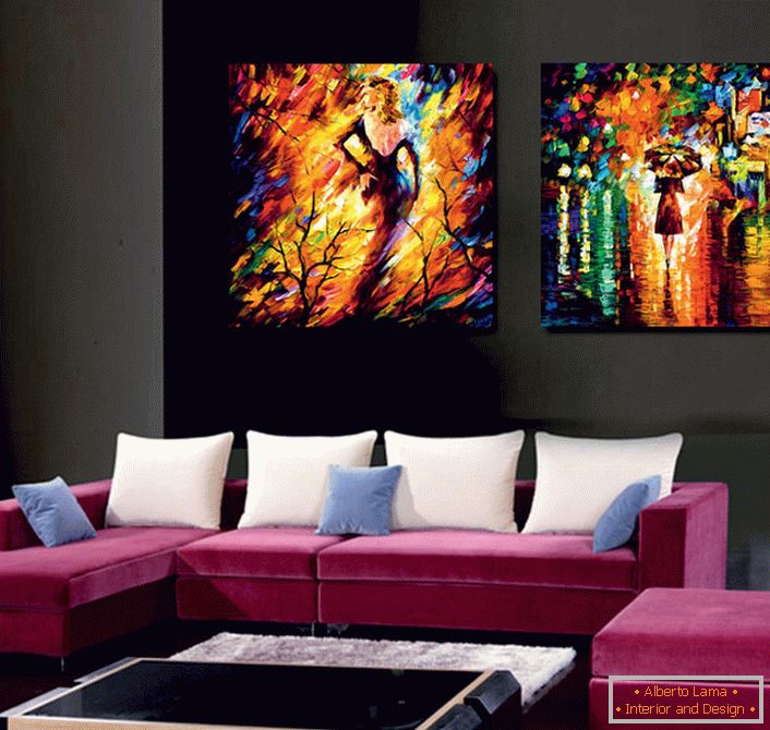 A moduláris festmények utánozzák az olajfestést. A világos, lédús színek hígítják a szoba kialakítását, szokatlanul és exkluzívabbá teszik. 