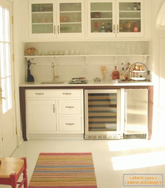 Kis konyha fehér színben