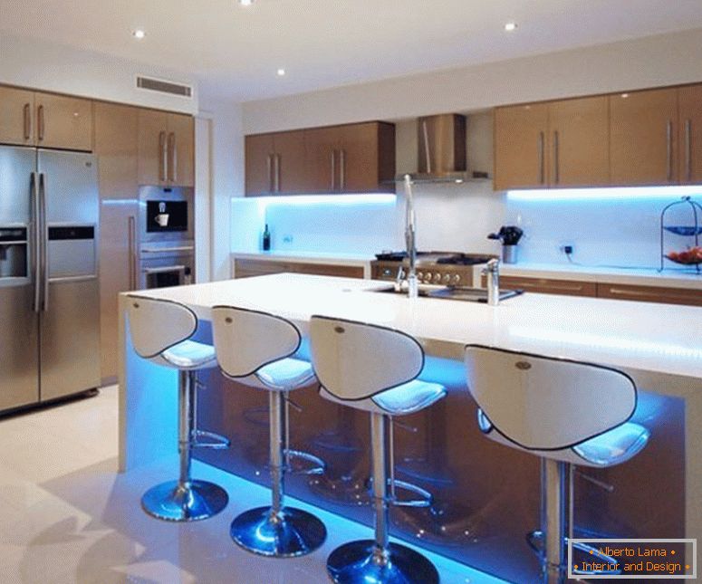 LED háttérvilágítás a konyhában