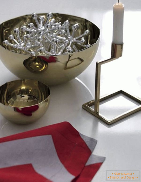 Arany asztali dekoráció