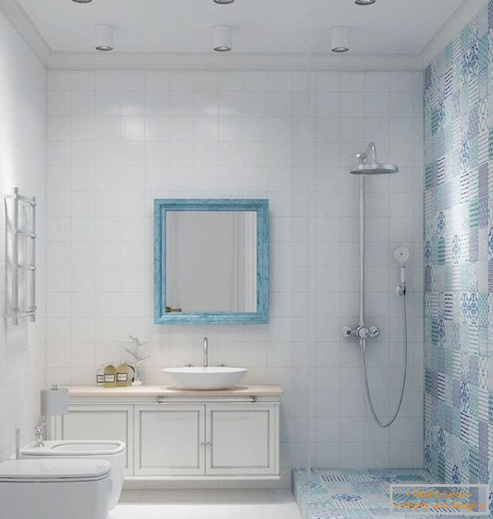 Zuhanykabin a fürdőszobában skandináv stílusban