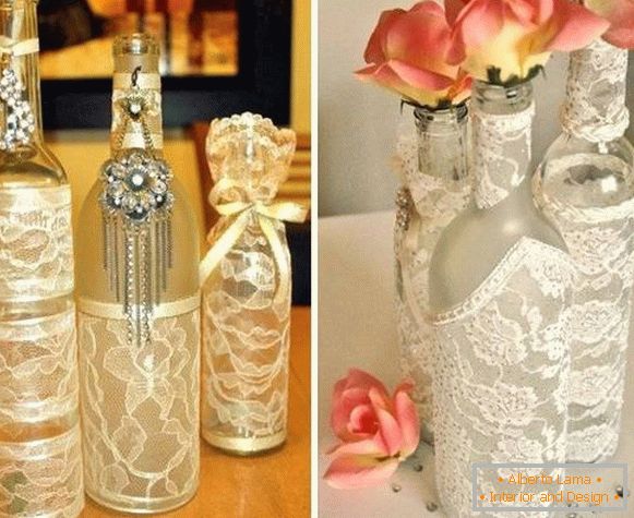 Hogyan készítsünk egy gyönyörű vázát egy üvegből és csipkeből