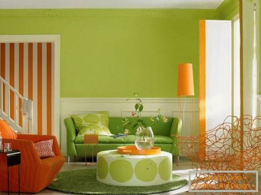 Nappali szoba világos színekben