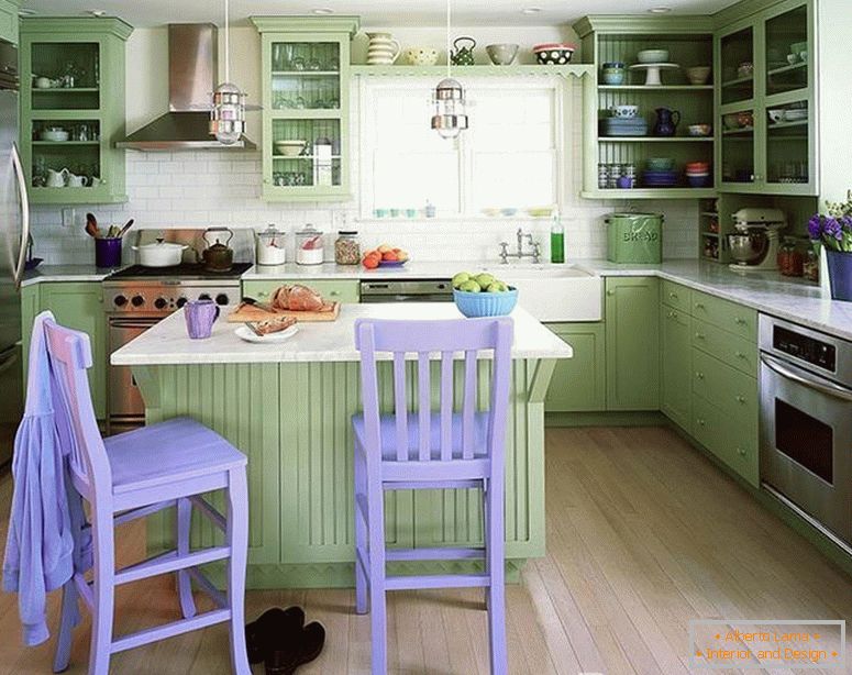 A zöld és lila kombináció a konyhában