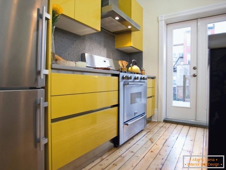 Sárga szín alkalmazása a konyhában