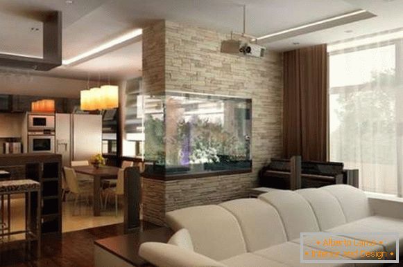 A nappali konyha belseje egy akvárium partícióval