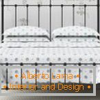 Egyszerű dekoratív ágy
