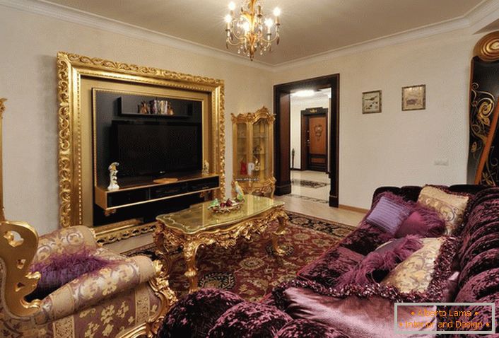 A barokk stílusban berendezett vendégszobák megfelelő választékkal rendelkeznek.