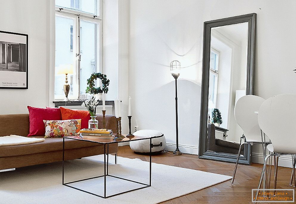 A nappali belseje a skandináv design stílusában