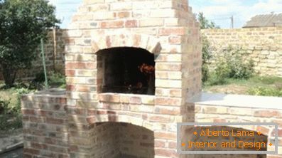 Az utcai kandallók fajtái és a lefektetésük (41 fotó)